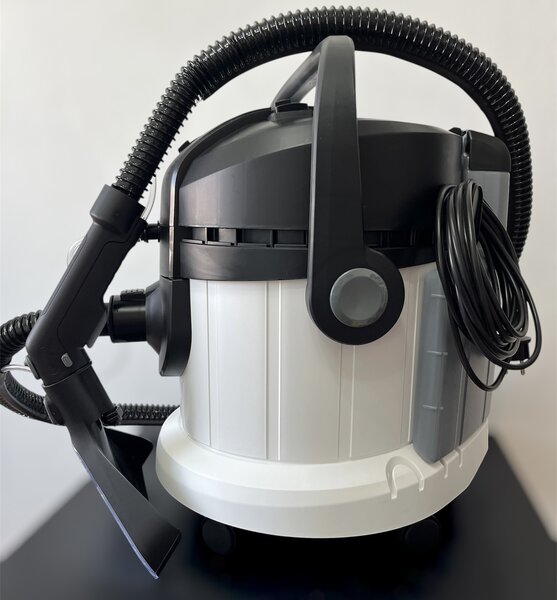 Inchiriez aspirator Karcher injectie-extractie auto si tapiterii (Bucuresti