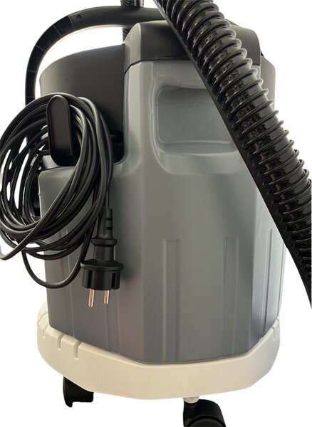 Inchiriez aspirator Karcher injectie-extractie auto si tapiterii (Bucuresti