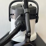 Inchiriez aspirator Karcher injectie-extractie auto si tapiterii (Bucuresti
